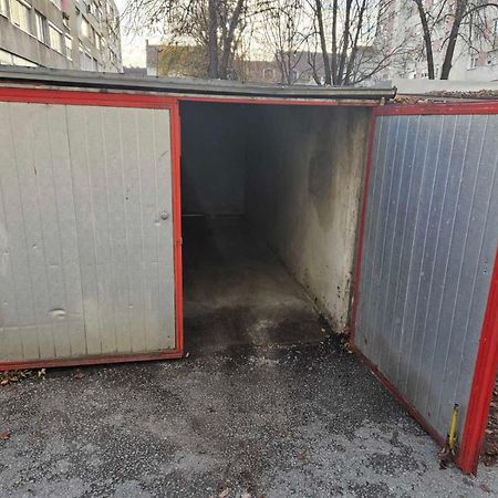 Apartman Centar Bulevar Ex Sa Garazom Баня-Лука Екстер'єр фото