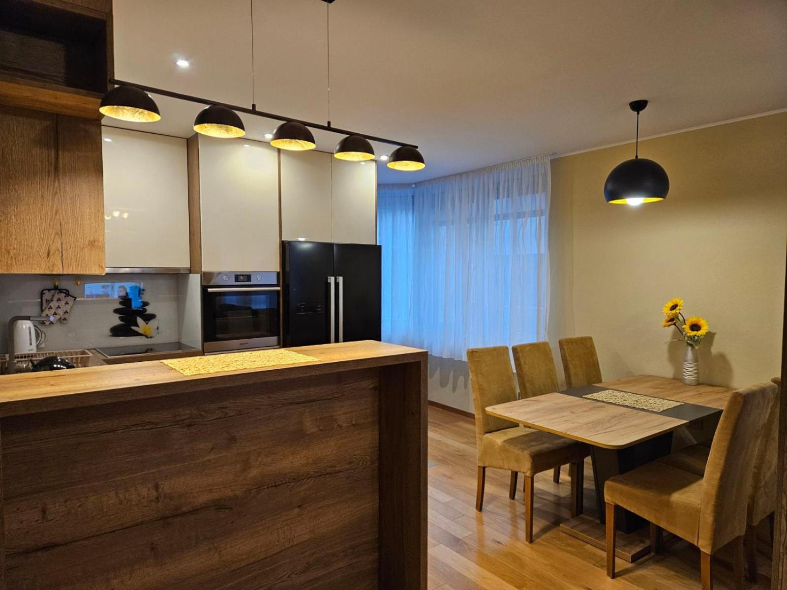 Apartman Centar Bulevar Ex Sa Garazom Баня-Лука Екстер'єр фото